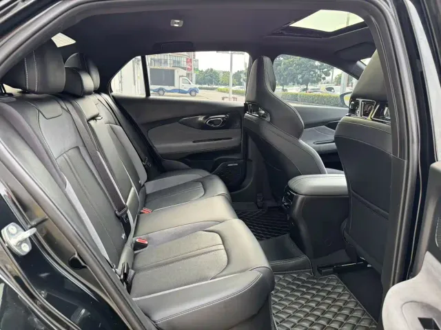 GAC Trumpchi Emkoo — Фото автомобиля 13