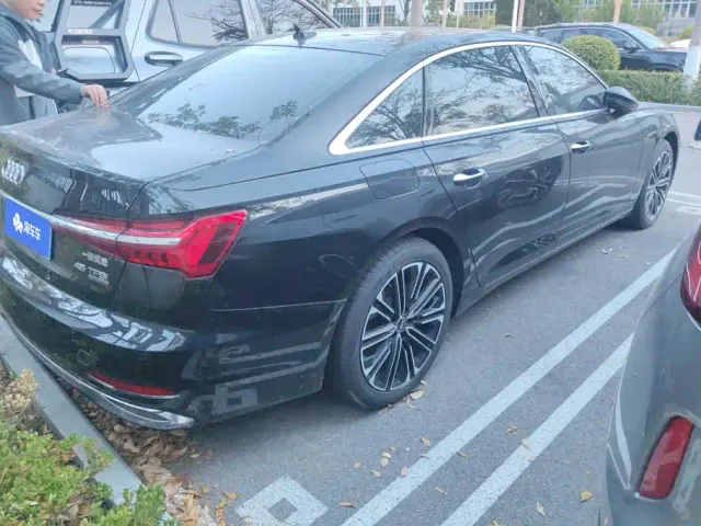 Audi A6L — Фото автомобиля 3