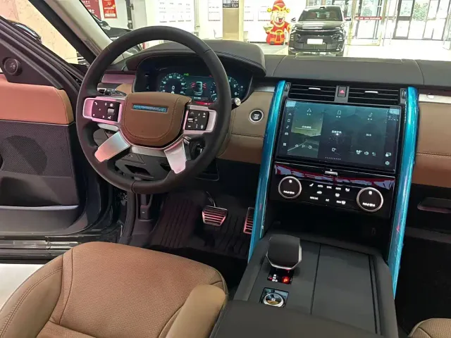 Land Rover Discovery — Фото автомобиля 18