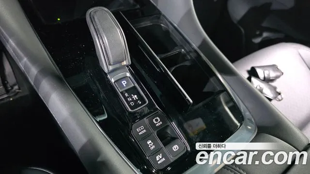 Toyota Alphard — Фото автомобиля 8