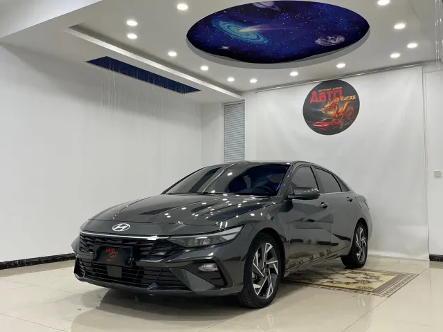 Фотография автомобиля — Hyundai Elantra