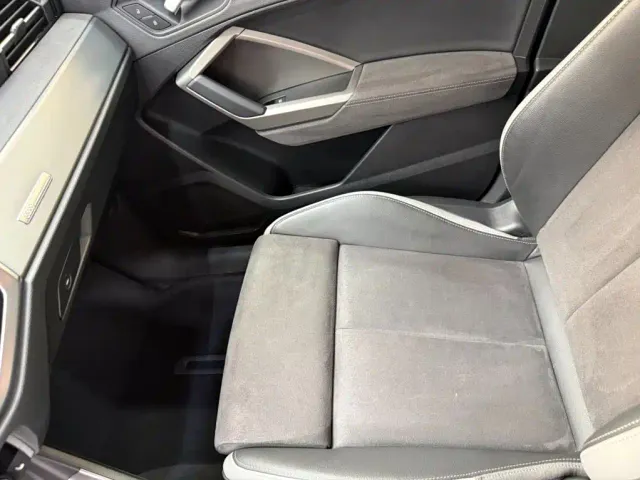 Audi Audi Q3 2023 35 TFSI Fashion Dynamic (1.4T) — Фото автомобиля 13