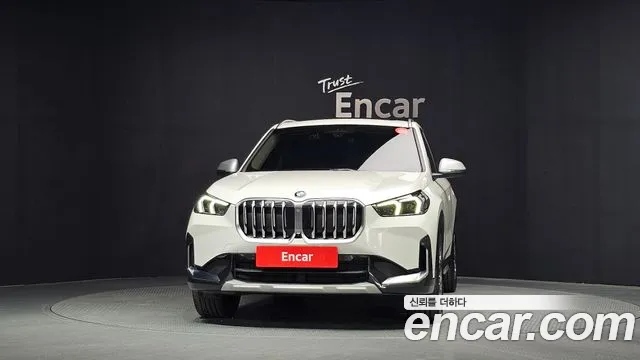 BMW X1 U11 — Фото автомобиля 3