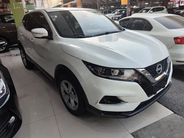Nissan Qashqai — Фото автомобиля 8