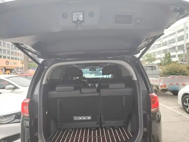 GAC Trumpchi M8 — Фото автомобиля 18