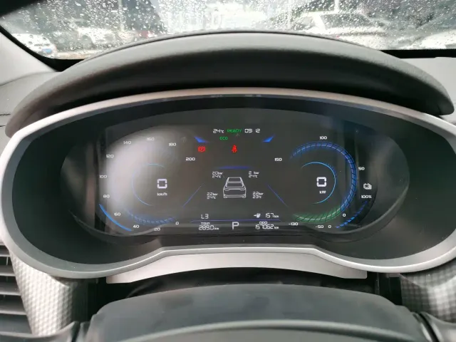 Geely Emgrand — Фото автомобиля 4