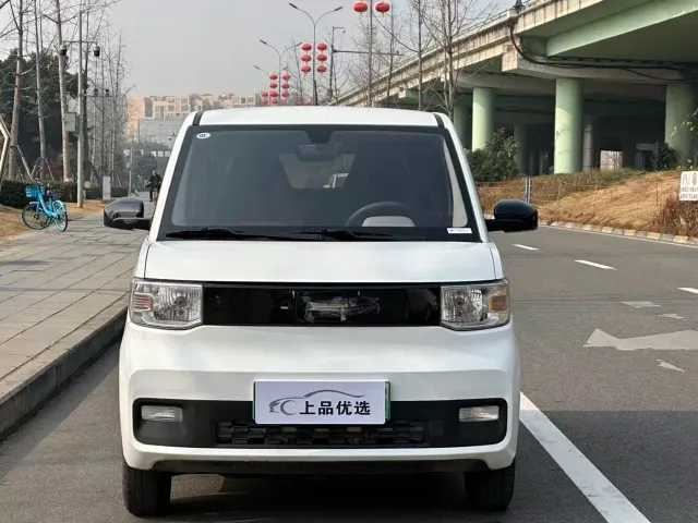 Wuling Hongguang Mini EV — Фото автомобиля 2