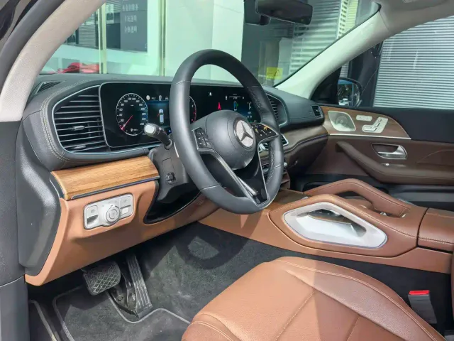 Mercedes-Benz GLE-Class — Фото автомобиля 19