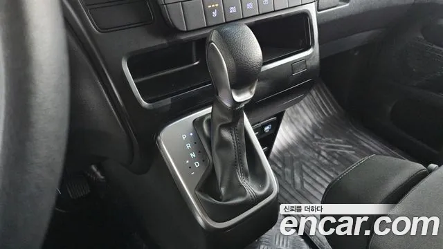 Hyundai Staria — Фото автомобиля 12