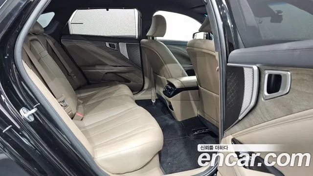 Kia K8 Hybrid — Фото автомобиля 12