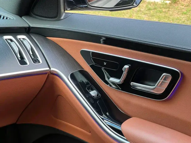 Mercedes-Benz S-Class — Фото автомобиля 14