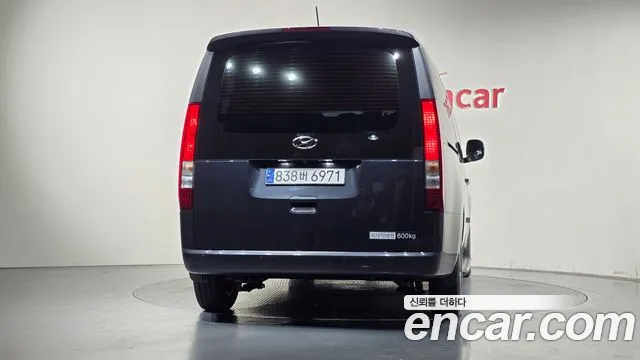 Hyundai Staria — Фото автомобиля 3
