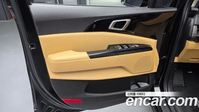 Kia Canival — Фото автомобиля 7