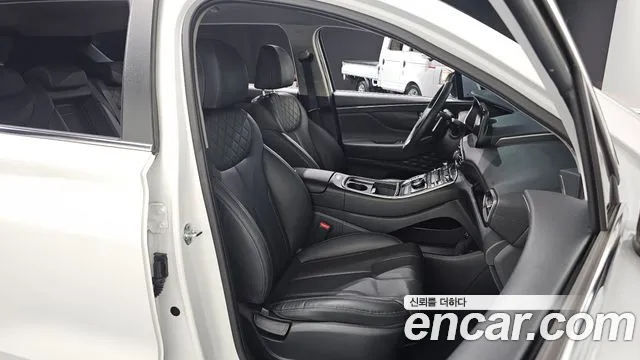 Hyundai Santa Fe Santa Fe (New) — Фото автомобиля 16