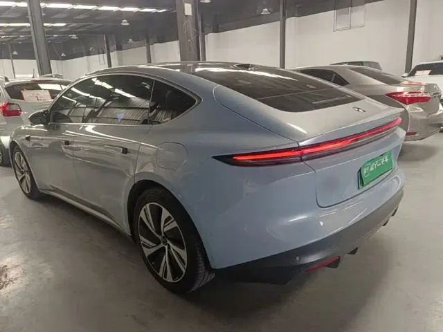 Nio ET5 — Фото автомобиля 4