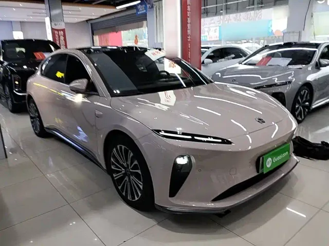Nio ET5 — Фото автомобиля 3