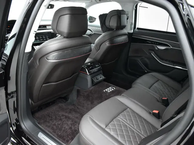 Audi A8 — Фото автомобиля 21