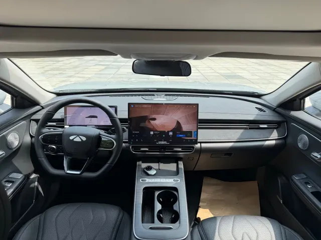 Chery Fengyun Fengyun A8L 2025 1.5TGDI 145km Comfort — Фото автомобиля 5