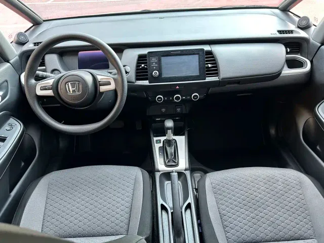 Honda Fit — Фото автомобиля 4