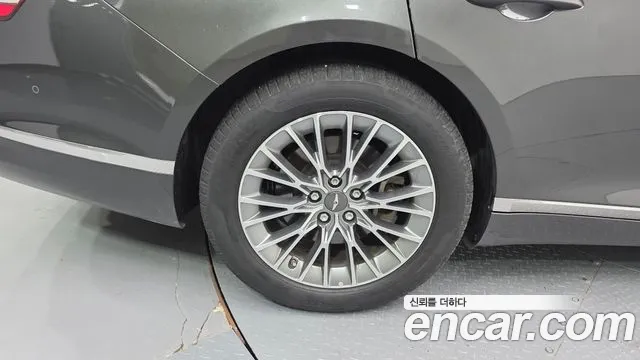 Genesis G80 Бензин 2.5 турбо AWD — Фото автомобиля 5