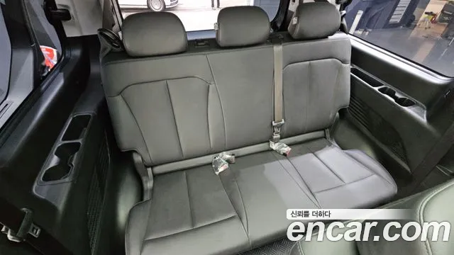 Hyundai Staria Staria 4WD Tourer 9 мест — Фото автомобиля 18