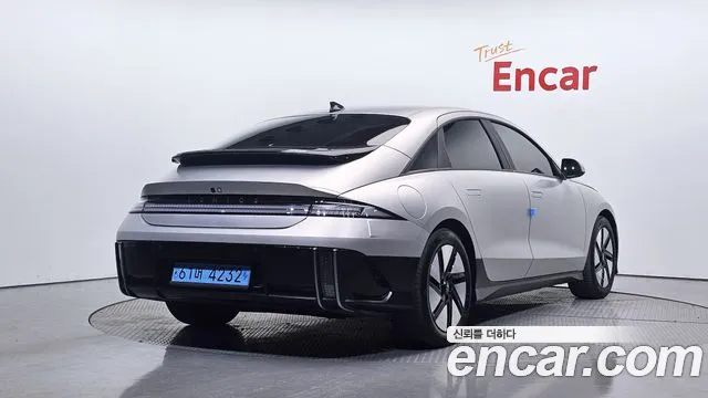 Hyundai Ioniq 6 — Фото автомобиля 2