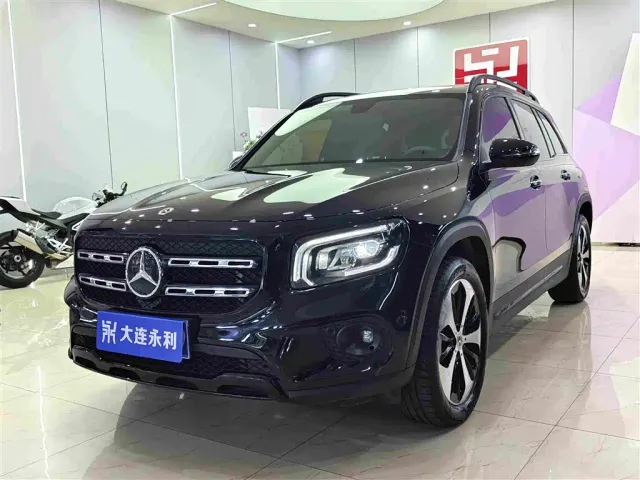 Фотография автомобиля — Mercedes-Benz GLB-Class
