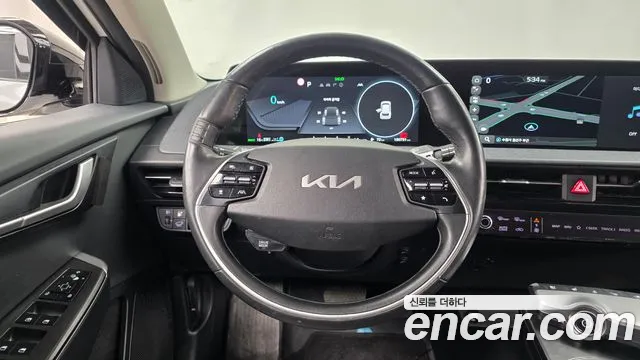Kia EV6 — Фото автомобиля 13