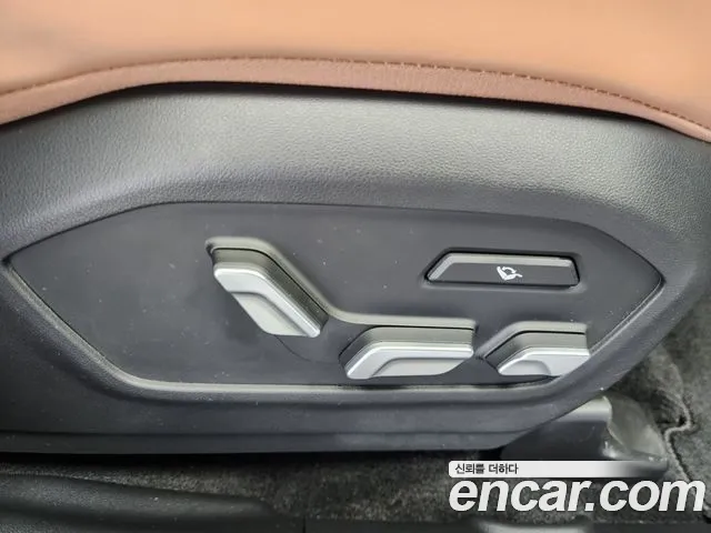 Hyundai Santafe Santa Fe (MX5) — Фото автомобиля 15
