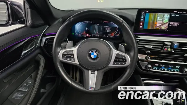 BMW 5 Series G30 — Фото автомобиля 13