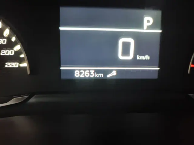 Peugeot 2008 — Фото автомобиля 2