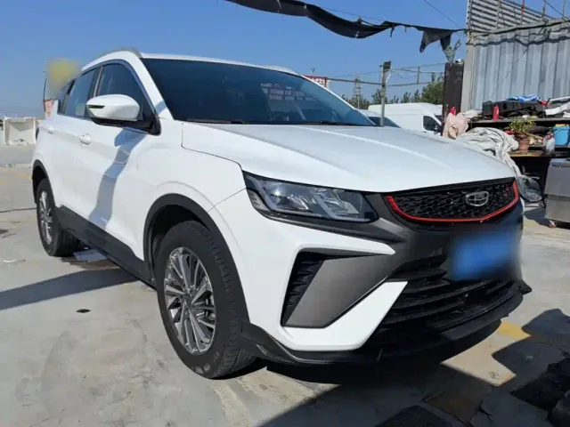 Geely Binyue — Фото автомобиля 3