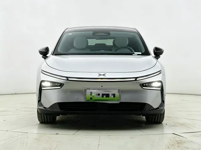 Xpeng P7+ — Фото автомобиля 3