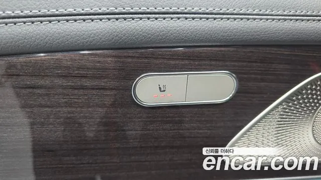 Mercedes-Benz GLE-Class — Фото автомобиля 17
