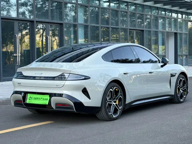 Xiaomi SU7 — Фото автомобиля 4