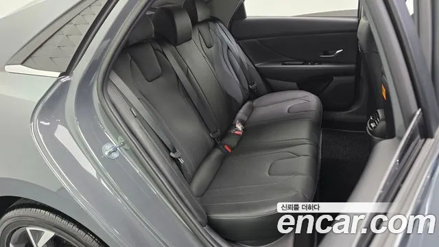 Hyundai Avante CN7 — Фото автомобиля 11
