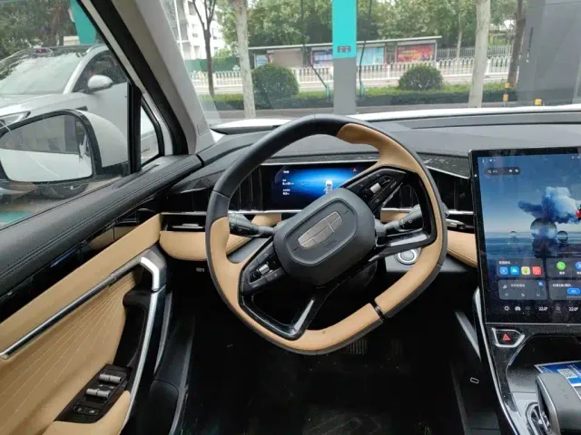 Geely Boyue L — Фото автомобиля 6