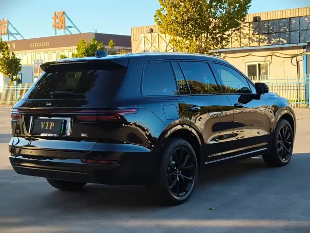 Li Auto ONE — Фото автомобиля 6