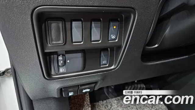 Renault-KoreaSamsung QM6 Новый QM6 2.0 LPe RE Signature 2WD — Фото автомобиля 20