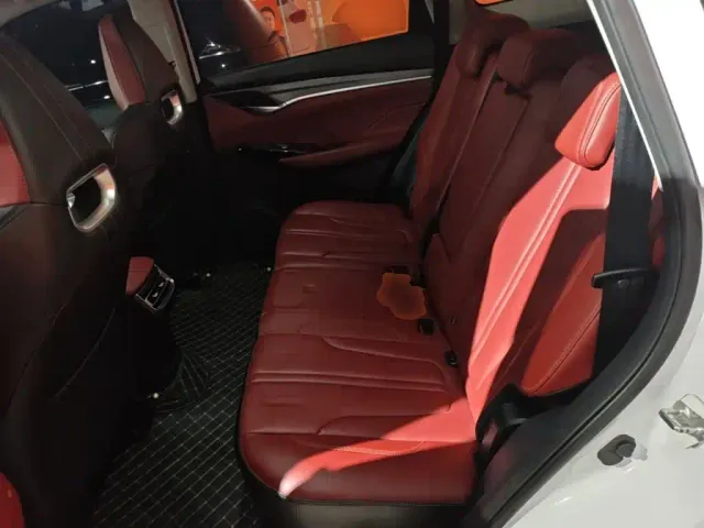 Changan CS75 Plus — Фото автомобиля 16