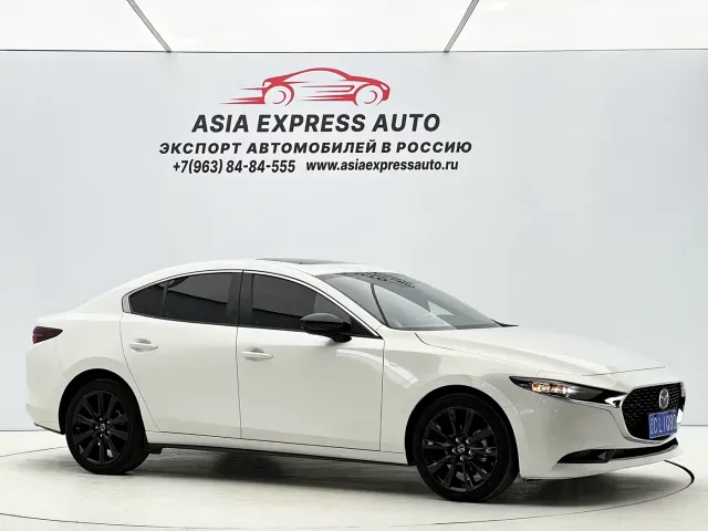 Mazda Mazda3 Axela 2021 2.0L Automatic Quality Elegance — Фото автомобиля 3