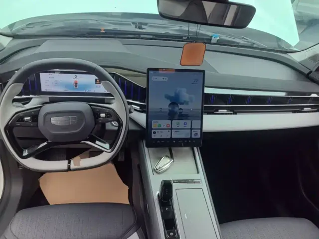 Geely Boyue L — Фото автомобиля 9