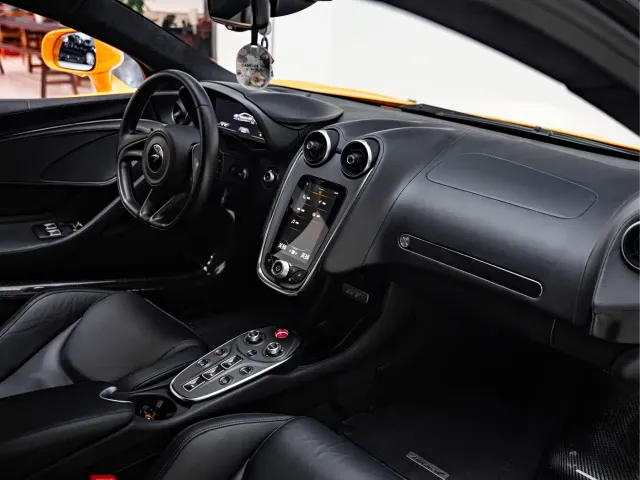 McLaren GT — Фото автомобиля 11