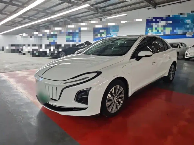 Фотография автомобиля — Hongqi E-QM5