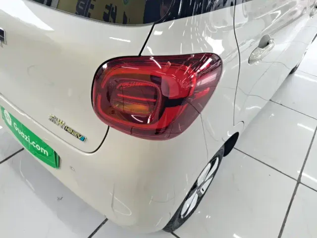 Wuling Hongguang Mini EV — Фото автомобиля 7
