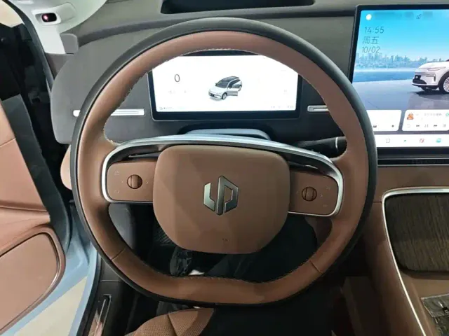 Leapmotor C11 — Фото автомобиля 10