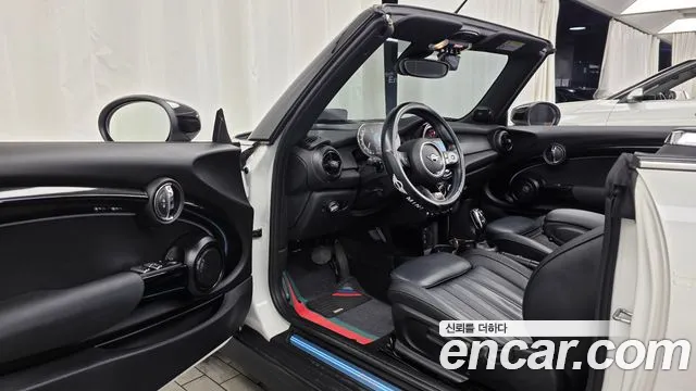 Mini Cooper Convertible — Фото автомобиля 10