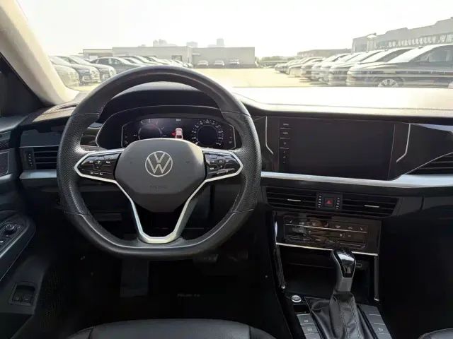 Volkswagen Passat — Фото автомобиля 11