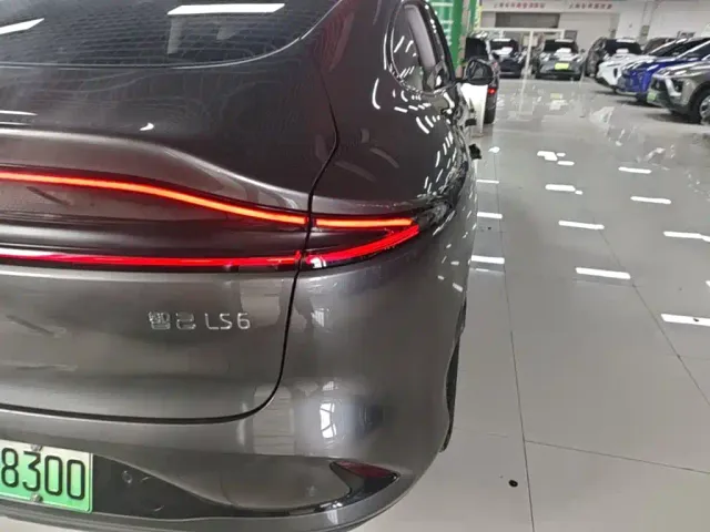 IM Motors LS6 — Фото автомобиля 7