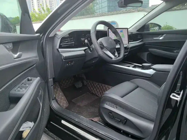 Volkswagen Passat — Фото автомобиля 6